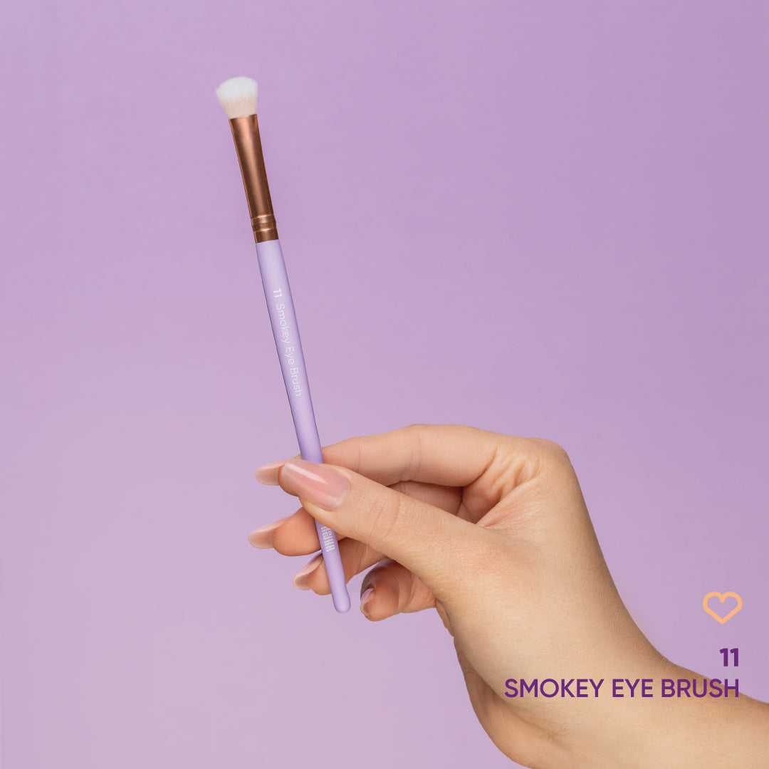 11-SMOKEY-EYE-BRUSH-1.jpg