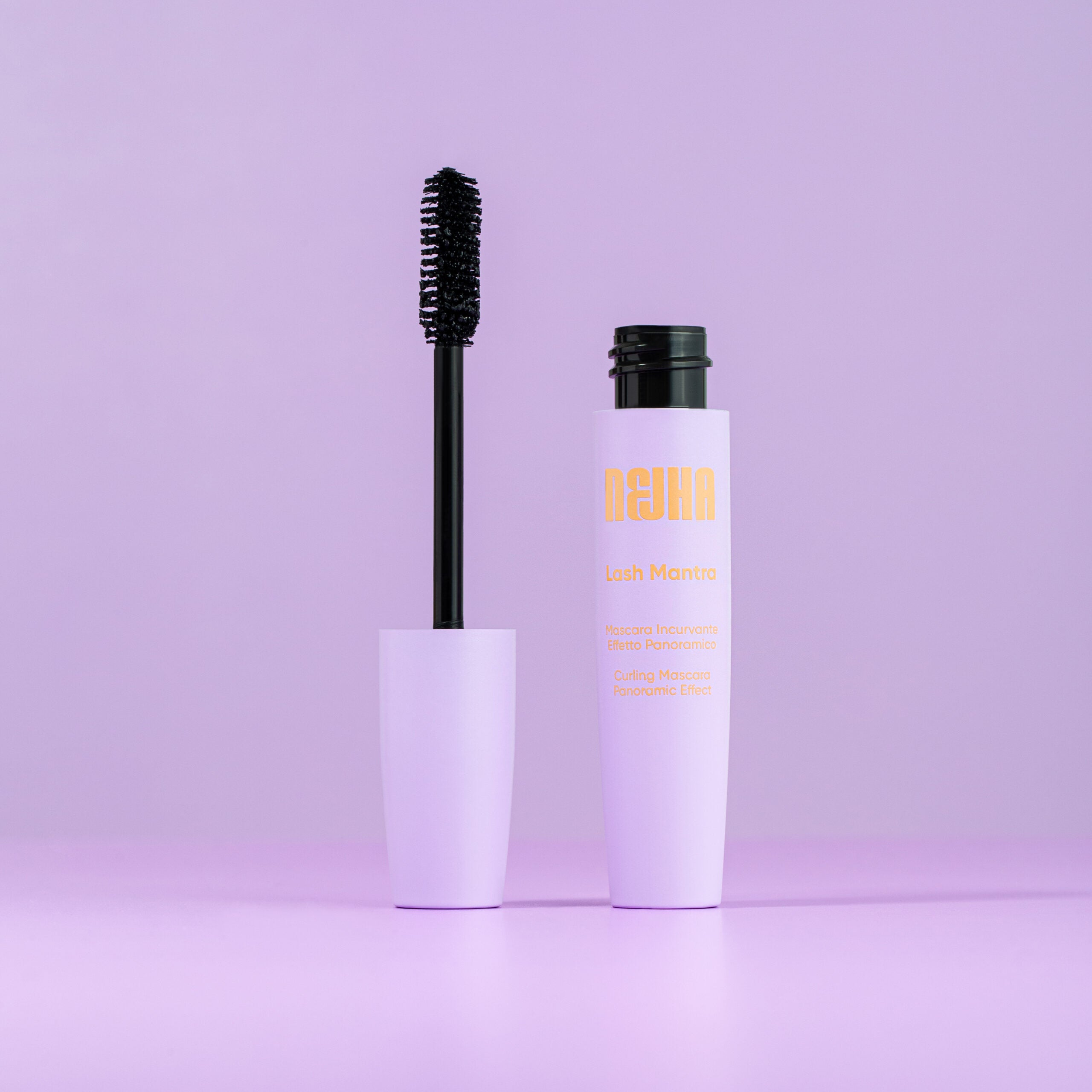 Lash-Mantra-Mascara-Aperto-01-Black-scaled.jpg