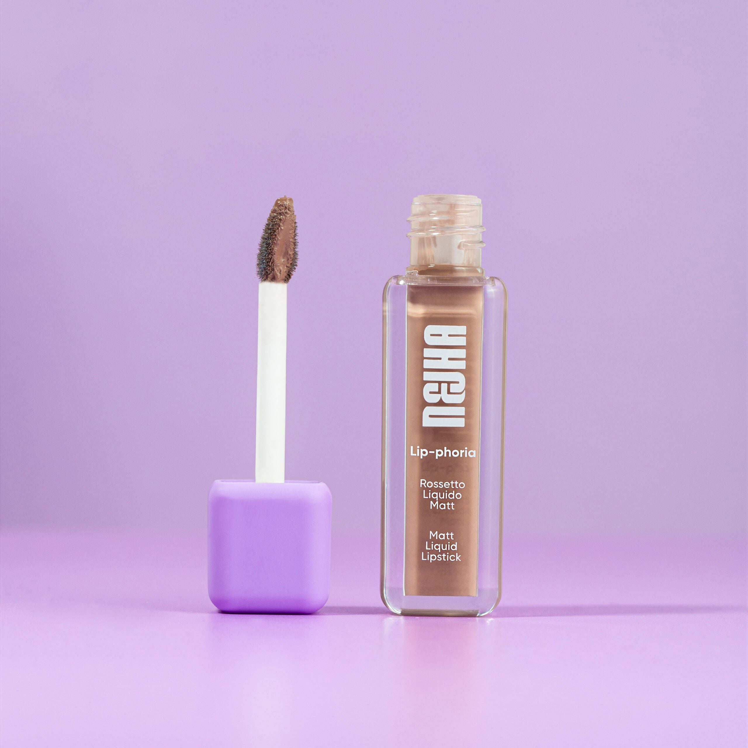 Lip-phoria-Rossetto-Liquido-Matt-Labbra-03-PRALINE-scaled.jpg