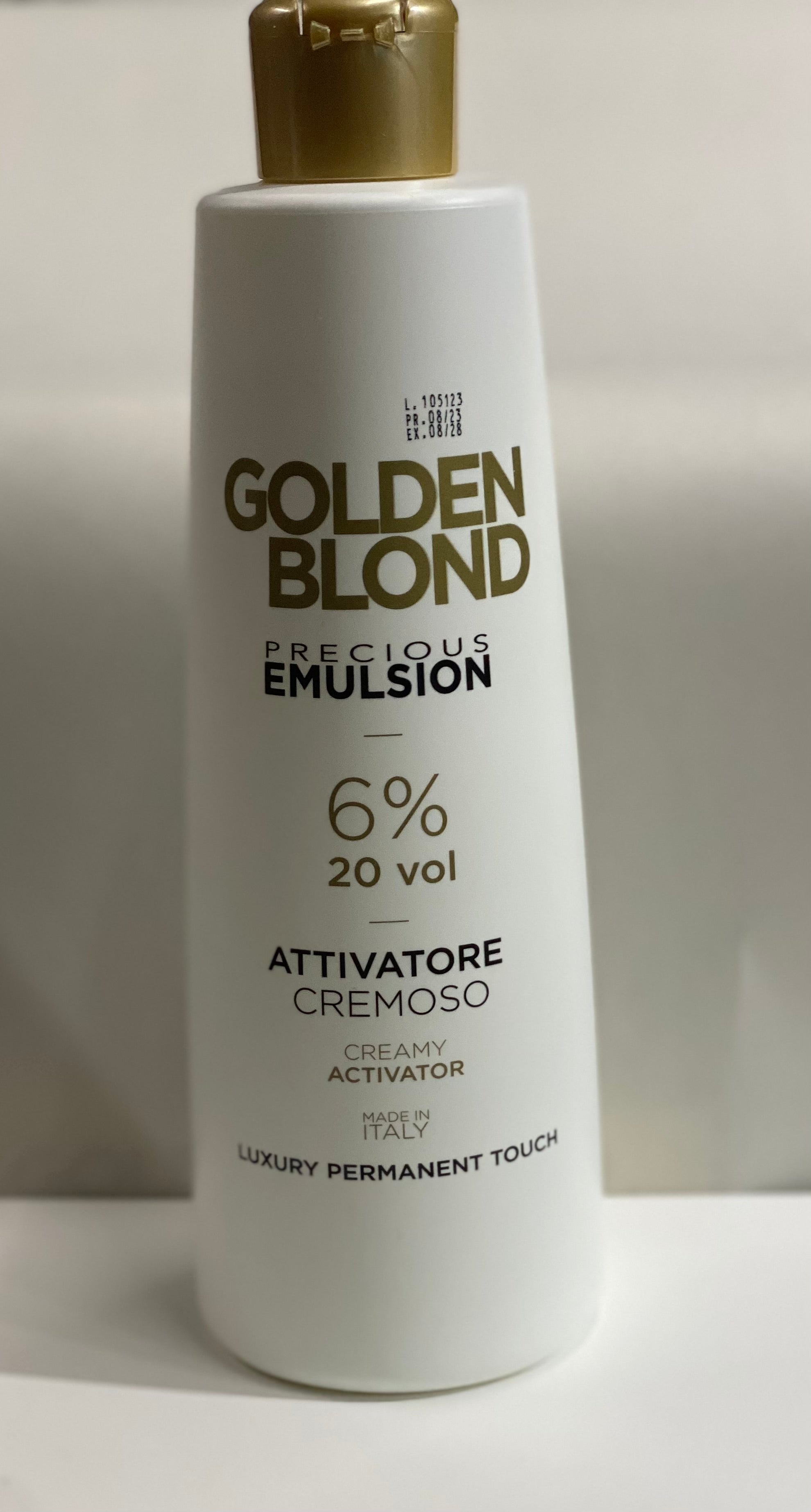 Golden BlondBlond Attivatore Cremoso 20 vol. 1000 ML